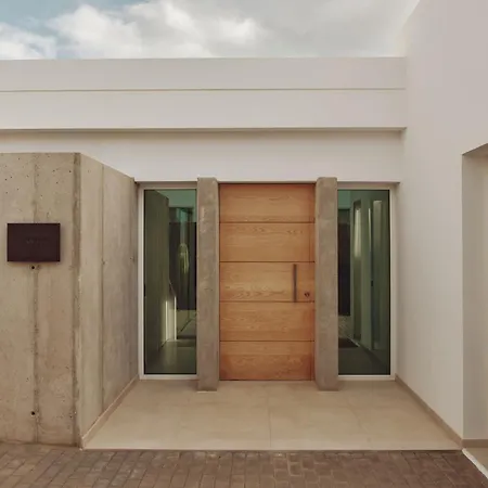 Elements By Alondra فيلة بويرتو ذيل كارمين