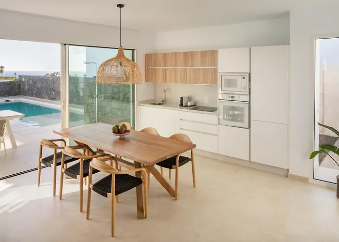 Elements By Alondra فيلة بويرتو ذيل كارمين