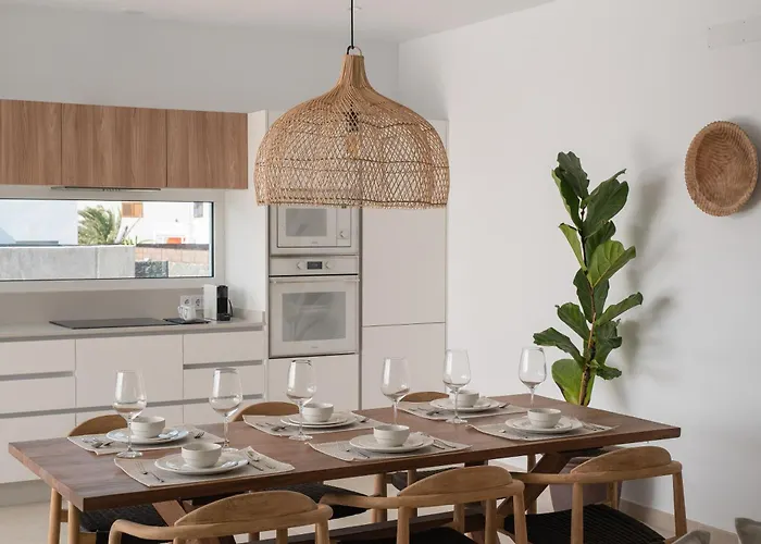 Elements By Alondra Βίλα *