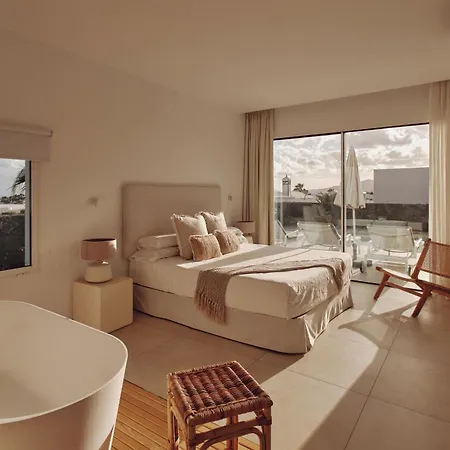 Vila Elements By Alondra Puerto del Carmen (Lanzarote)